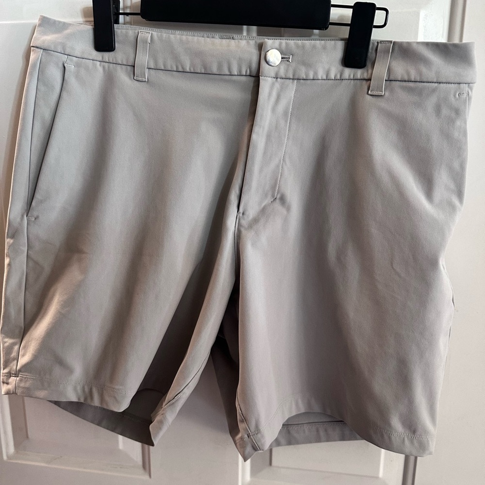 Lululemon Commission Classic-Fit Short
9" *Warpstreme